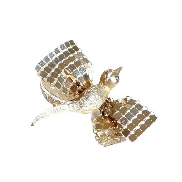 Vintage Metal Mesh Wing Gold Tone Bird Intricate Brooch - Picture 3 of 5